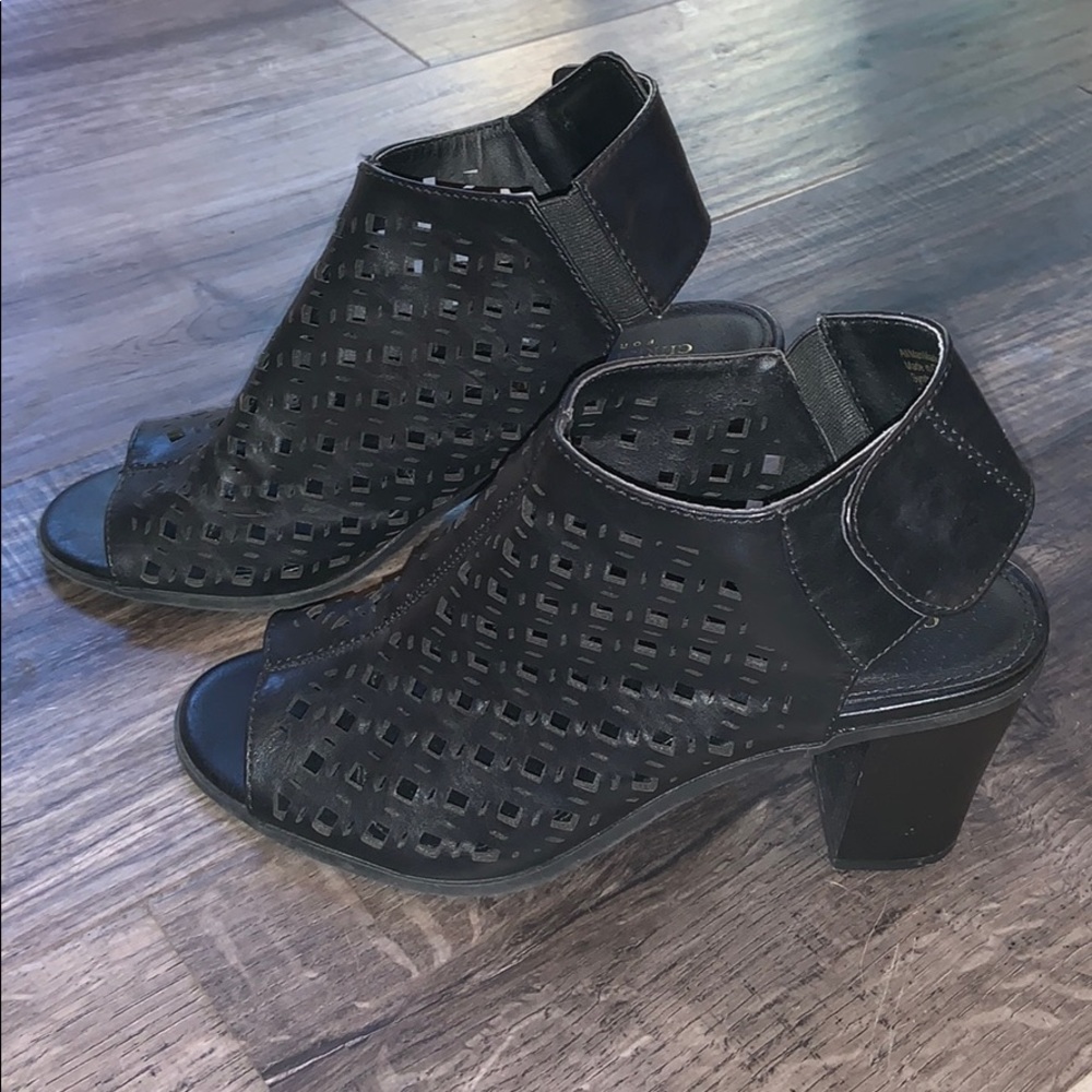 Black heels